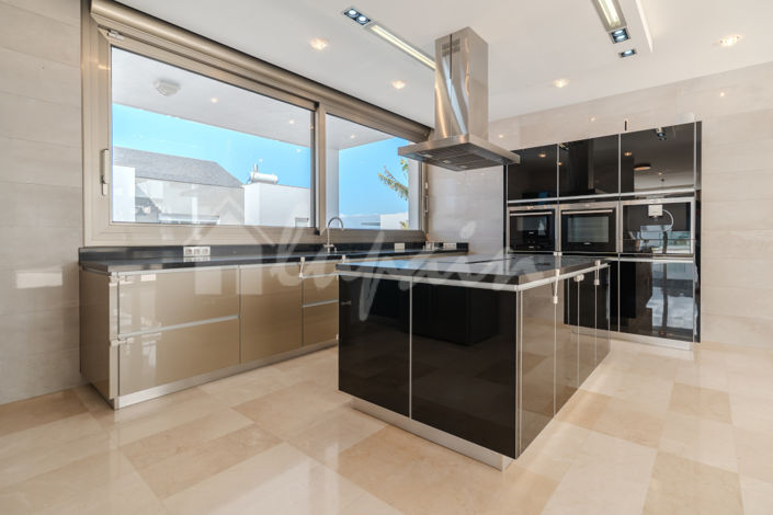 Image No.21-5 Bed Villa for sale