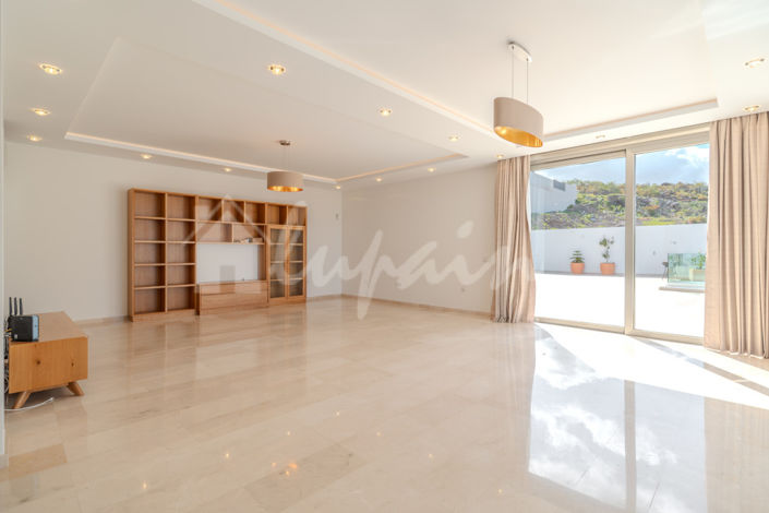 Image No.27-5 Bed Villa for sale
