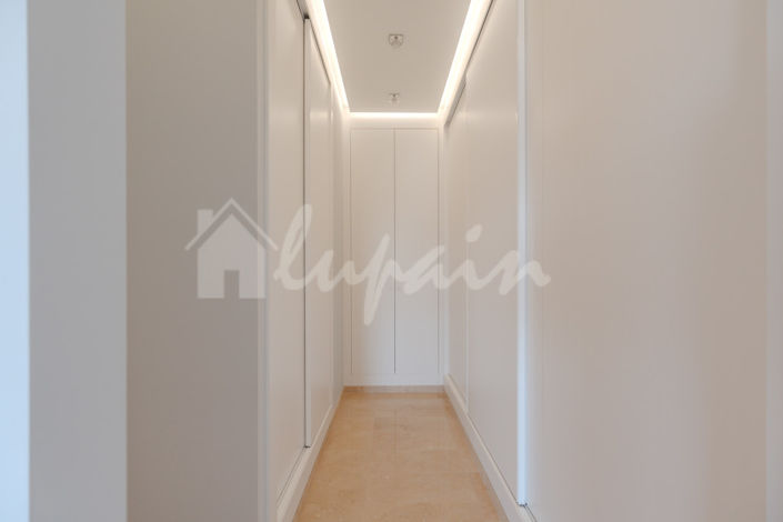 Image No.42-5 Bed Villa for sale