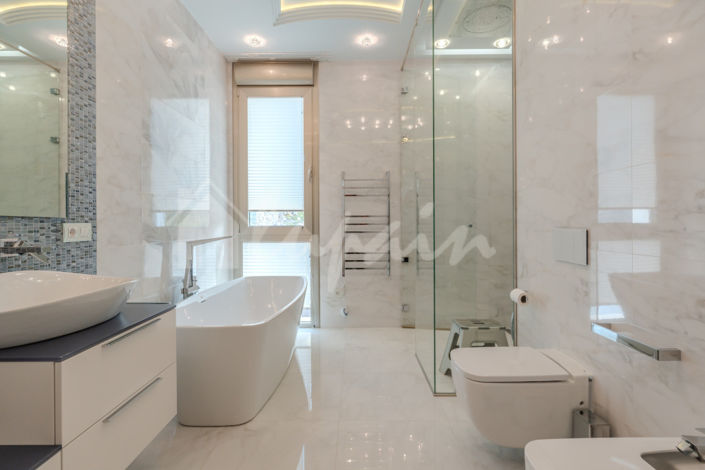 Image No.44-5 Bed Villa for sale