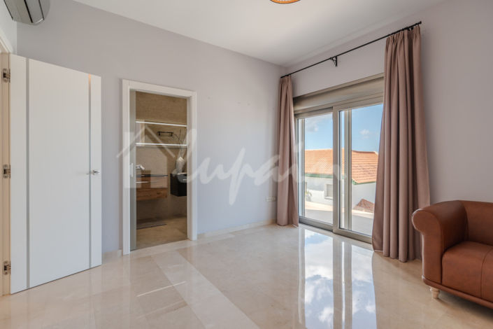 Image No.47-5 Bed Villa for sale