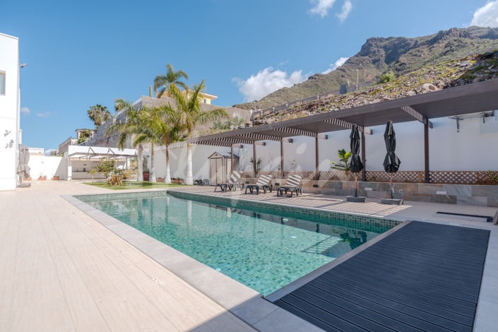 Image No.5-5 Bed Villa for sale