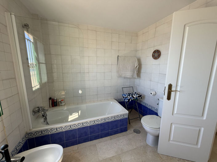 Image No.8-Propriété de 3 chambres à vendre à Casares
