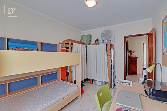 Image No.15-3 Bed Apartment for sale