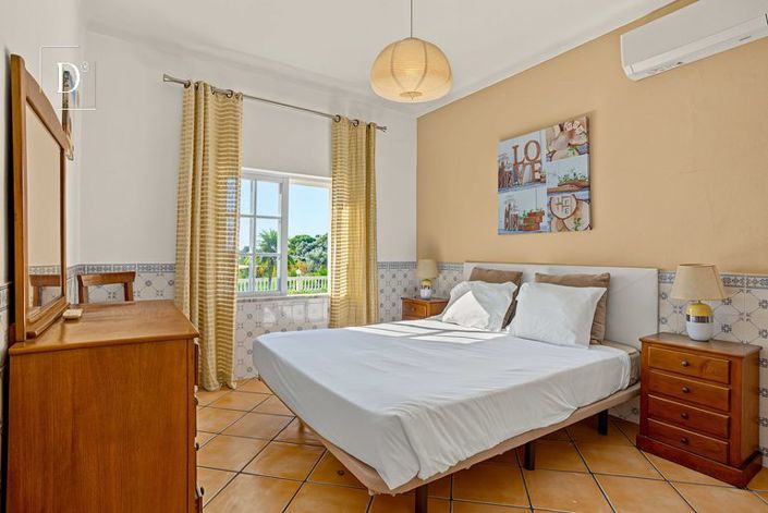 Image No.13-9 Bed Villa for sale