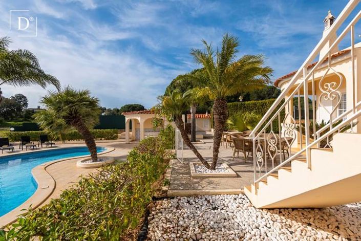 Image No.14-8 Bed Villa for sale