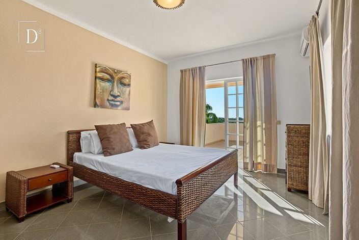 Image No.14-9 Bed Villa for sale