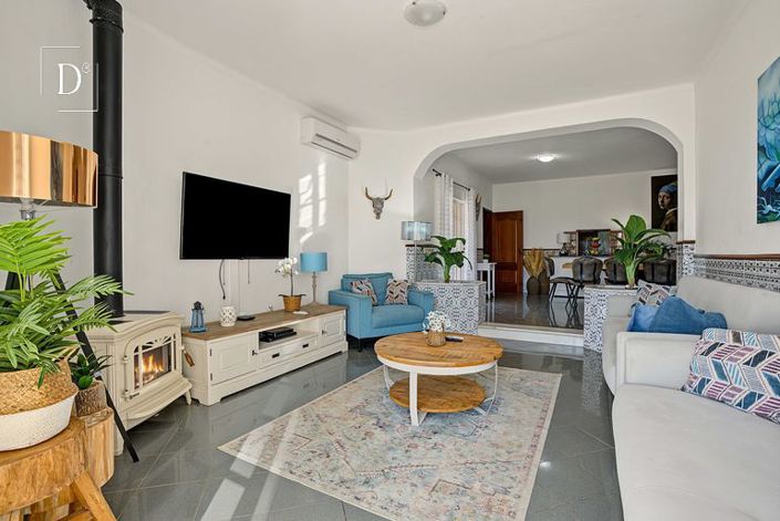 Image No.19-9 Bed Villa for sale