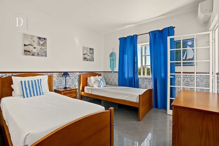 Image No.22-9 Bed Villa for sale