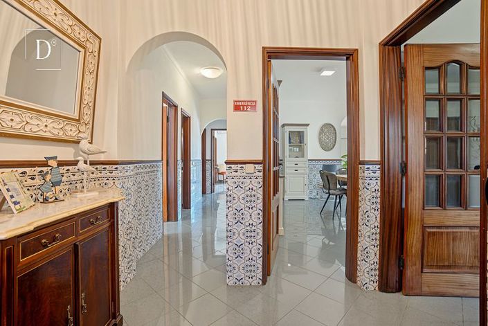 Image No.50-9 Bed Villa for sale