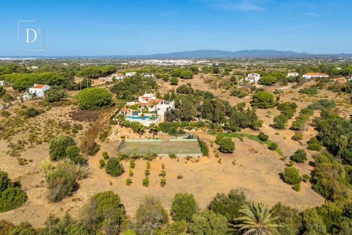 Image No.54-9 Bed Villa for sale