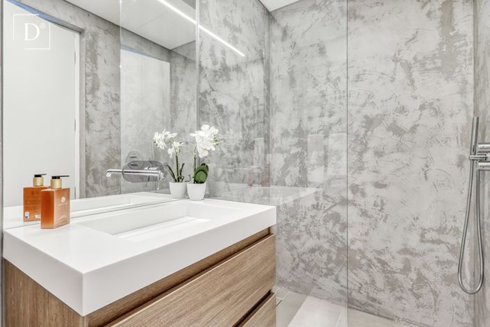 Image No.12-2 Bed Apartment for sale