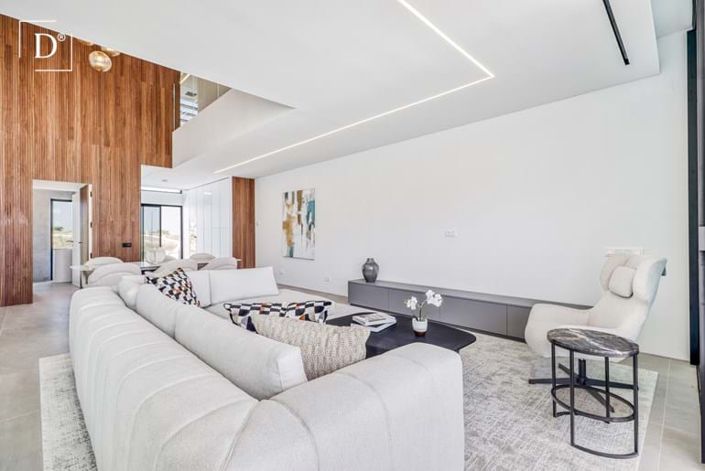 Image No.6-2 Bed Villa for sale