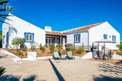 4 Bed Villa for sale