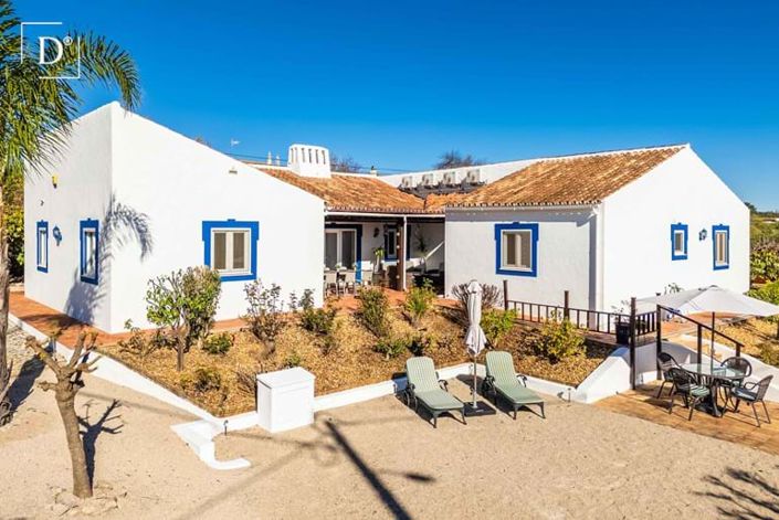 Image No.12-4 Bed Villa for sale