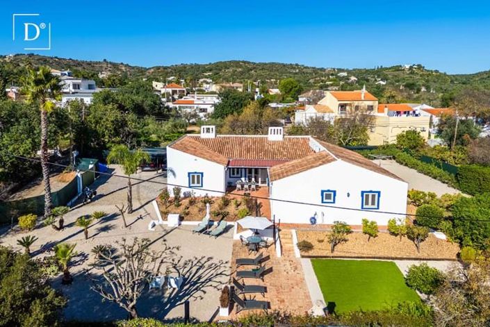 Image No.2-4 Bed Villa for sale