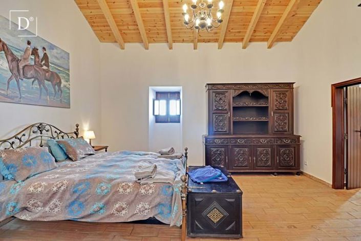 Image No.17-5 Bed Villa for sale