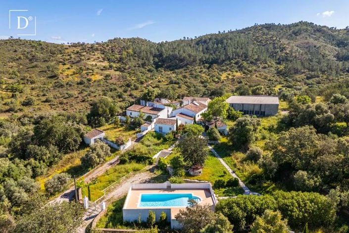 Image No.2-5 Bed Villa for sale