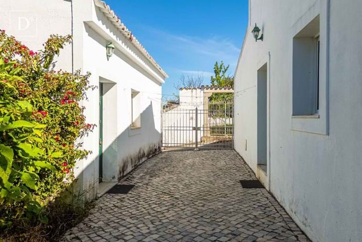 Image No.35-5 Bed Villa for sale