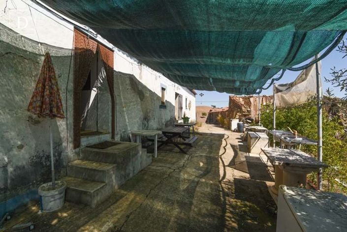 Image No.10-5 Bed Villa for sale