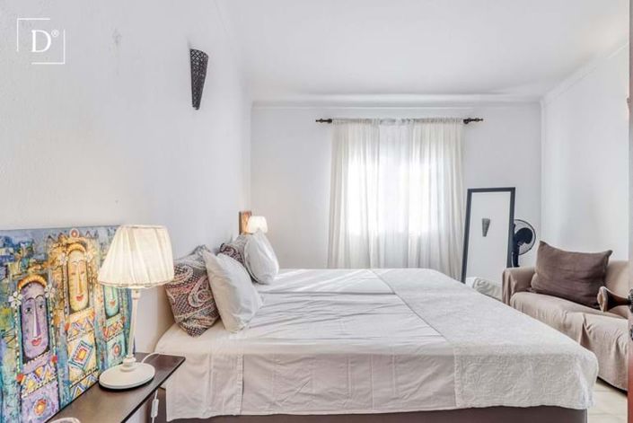 Image No.10-4 Bed Villa for sale