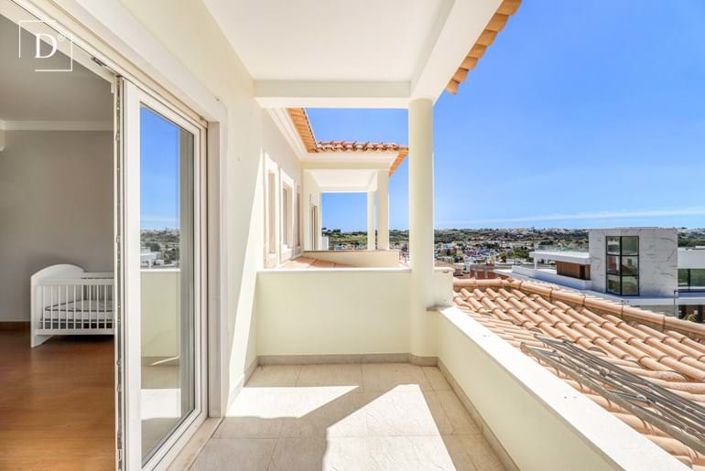 Image No.17-4 Bed Villa for sale