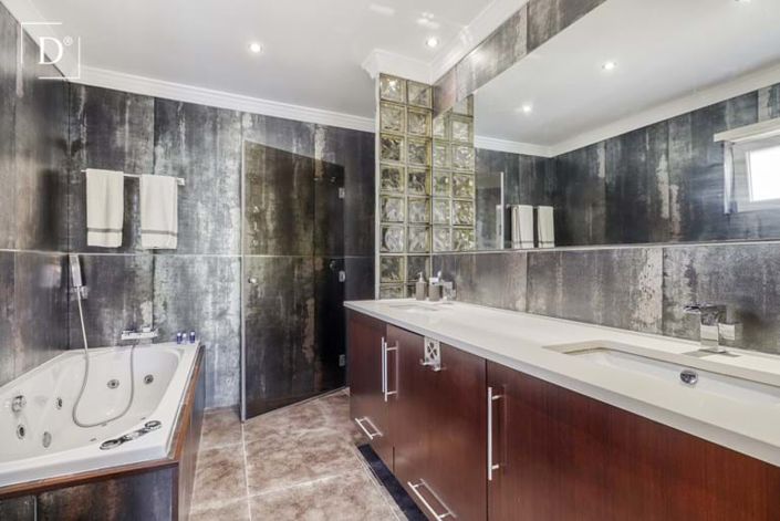 Image No.18-4 Bed Villa for sale