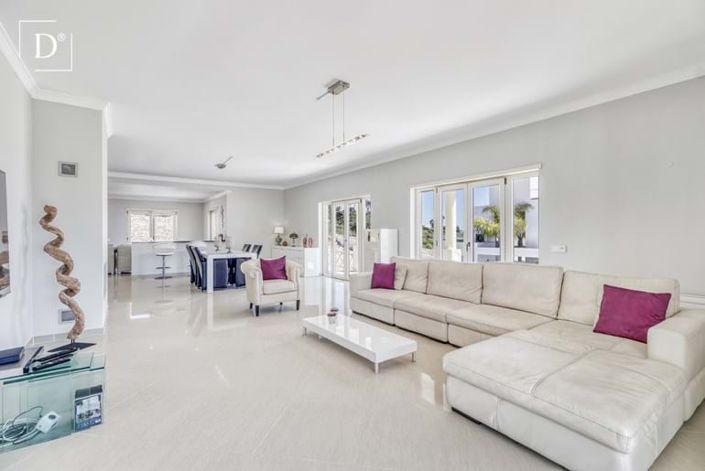 Image No.7-4 Bed Villa for sale