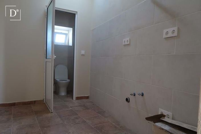 Image No.2-Villa for sale