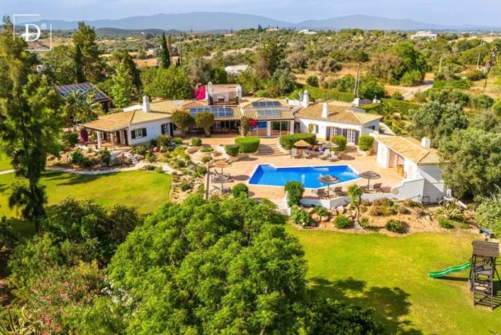 Image No.1-Propriété de 5 chambres à vendre à Mexilhoeira Grande