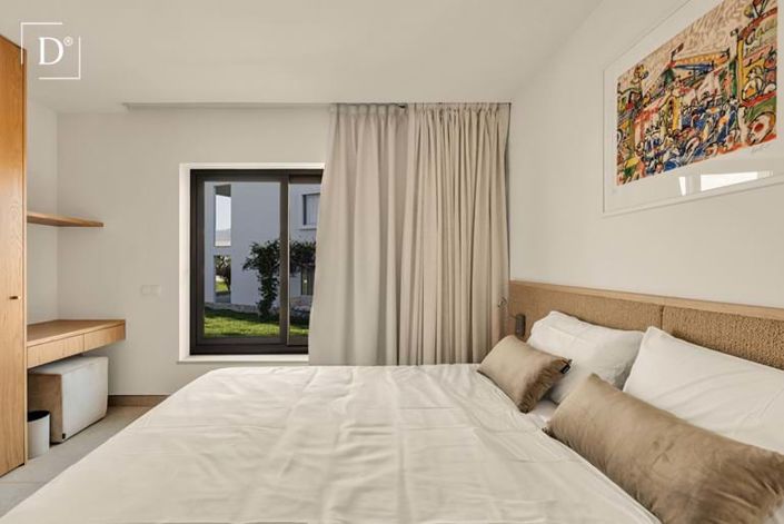 Image No.20-2 Bed Apartment for sale