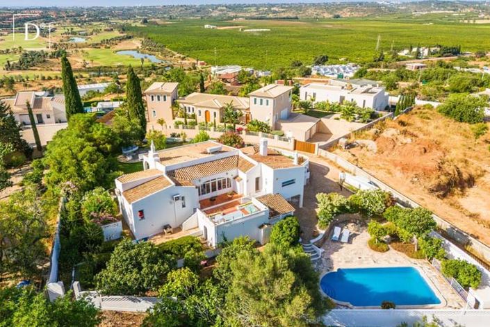 Image No.8-4 Bed Villa for sale