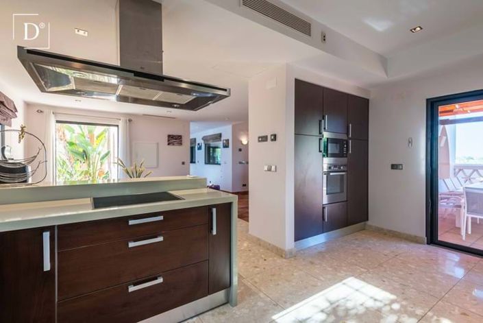 Image No.14-4 Bed Villa for sale