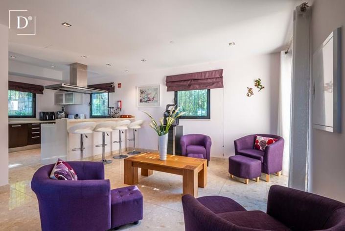 Image No.2-4 Bed Villa for sale