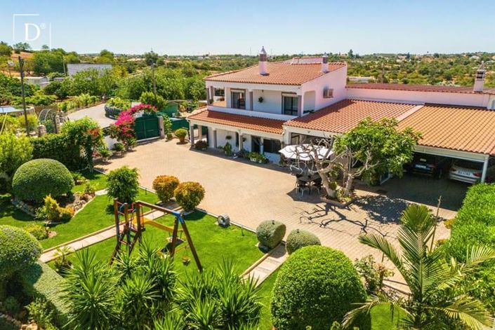 Image No.1-Villa de 4 chambres à vendre à Ferreiras