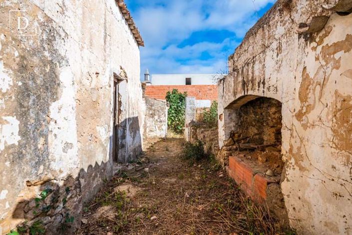 Image No.15-6 Bed Villa for sale