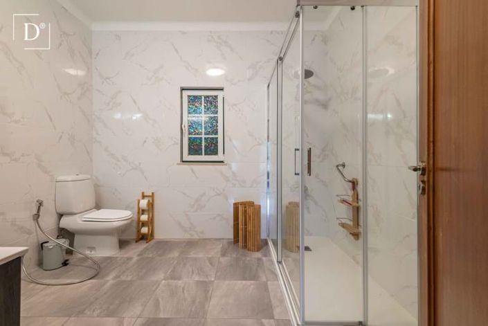 Image No.10-4 Bed Villa for sale