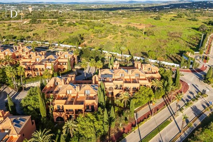 Image No.21-3 Bed Apartment for sale