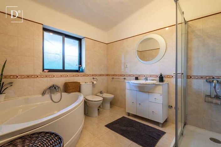 Image No.13-4 Bed Villa for sale