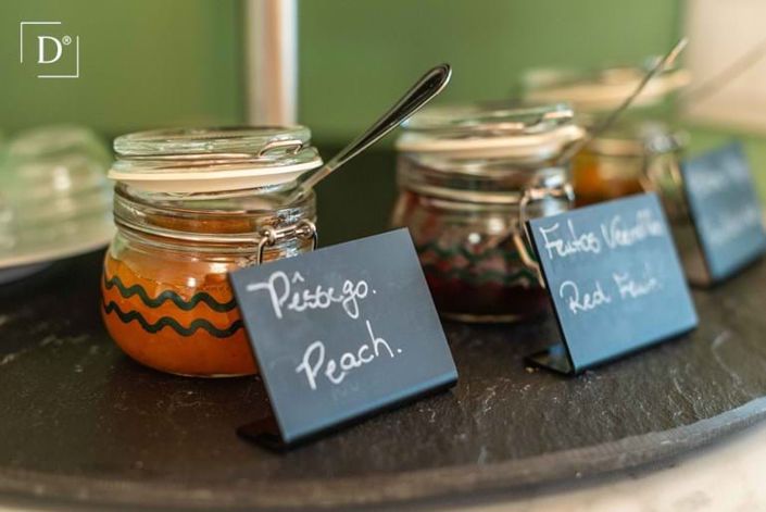 Image No.10-12 Bed Property for sale