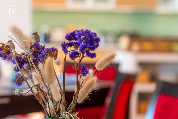 Image No.18-12 Bed Property for sale