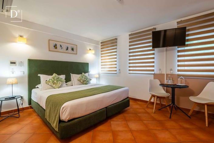 Image No.26-12 Bed Property for sale