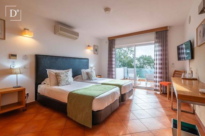 Image No.36-12 Bed Property for sale