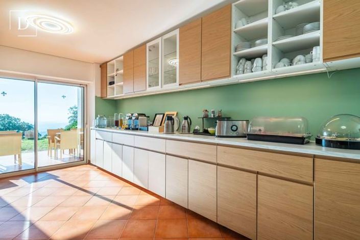 Image No.4-12 Bed Property for sale