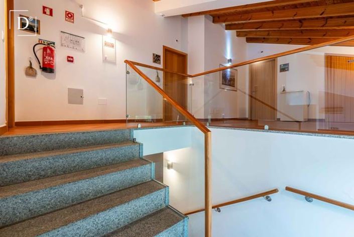 Image No.40-12 Bed Property for sale