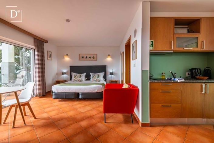 Image No.55-12 Bed Property for sale