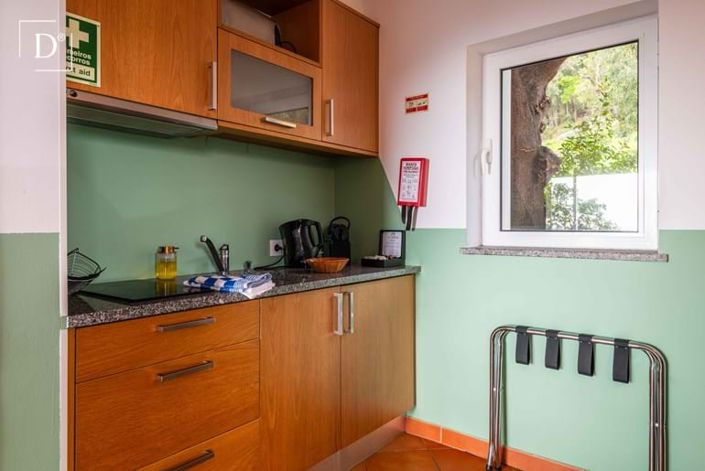 Image No.60-12 Bed Property for sale