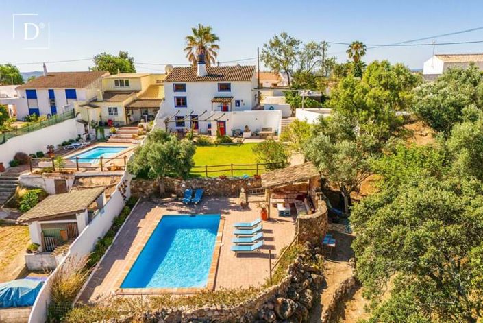 Image No.1-3 Bed Villa for sale