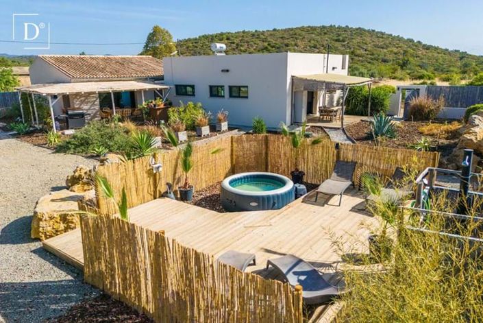 Image No.1-3 Bed Villa for sale
