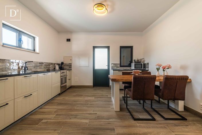 Image No.20-5 Bed Villa for sale